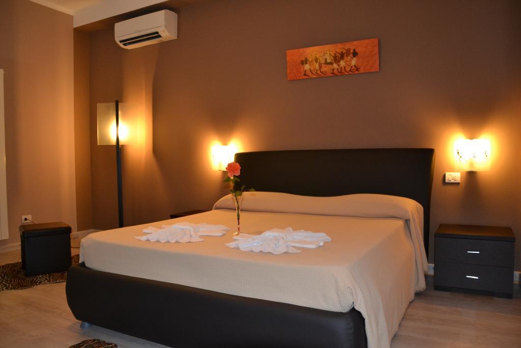 Fly In The World B&B Fiumicino Værelse billede