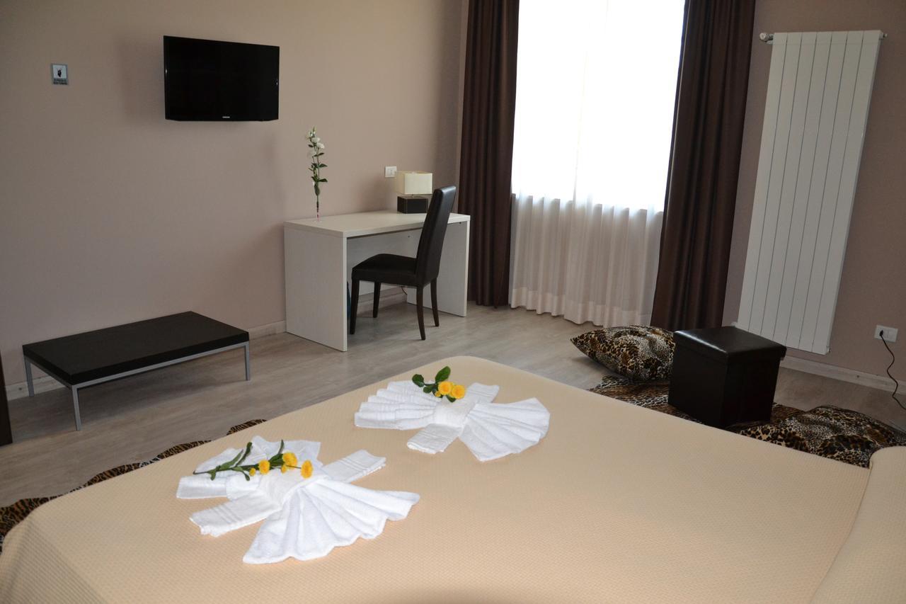Fly In The World B&B Fiumicino Eksteriør billede
